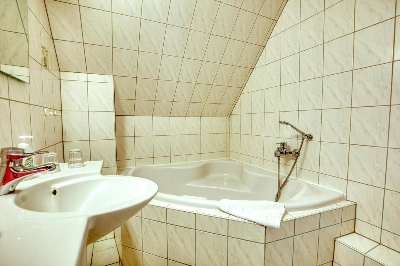 Hotel Kiebitz An Der Ostsee 보르게렌데레트비슈 외부 사진