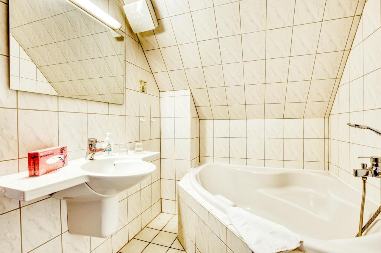 Hotel Kiebitz An Der Ostsee 보르게렌데레트비슈 외부 사진
